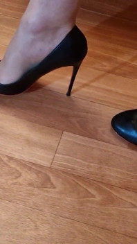 Walking Practice Before Cum in My New Black Pumps