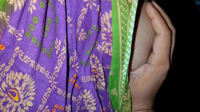 Bhabi8068: Sau 2 năm bị đụ bởi một người anh kế hàng xóm