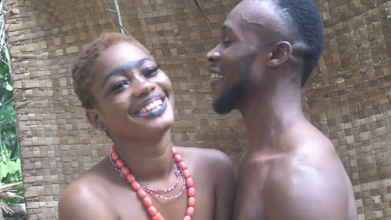 Epicafri: Village Outdoor Love - implorando à meia-irmã mais nova da minha esposa...