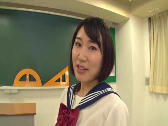 Strix: Skirt Fluttering Around! Chasing Provocative College Girl