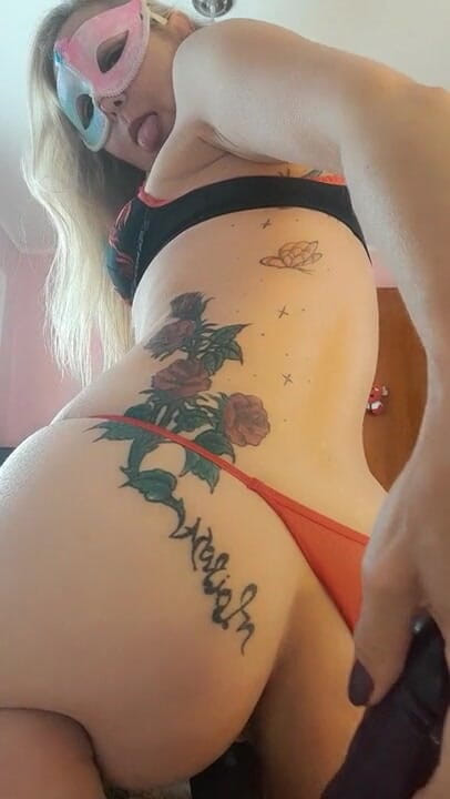 Stefany karoliny: Stefany adora um dildo grande na bunda