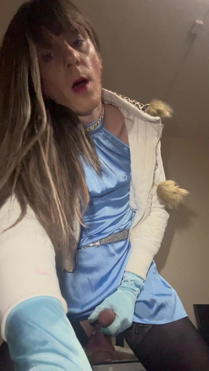 Jessica silk: Jess Silk călărește vibratorul