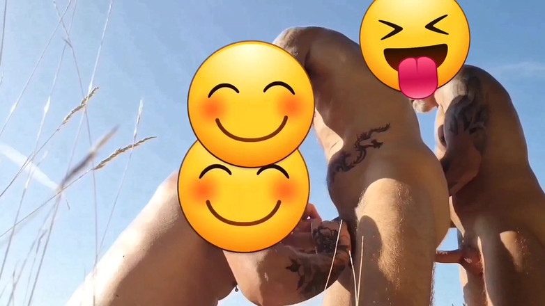 Sexydick: Troie in un bosco