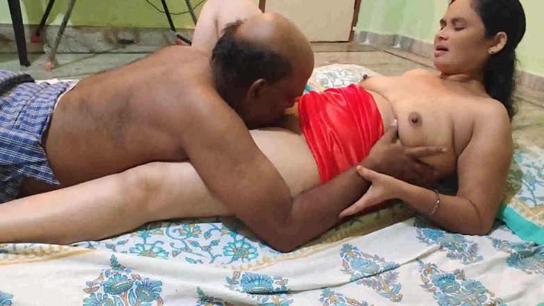 Sexy sindu: Seks makcik yang cantik dan panas