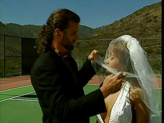 Asian Club: Ohromující mladá kozatá nevěsta je olízaná tenisovým trenérem a tvrdě...