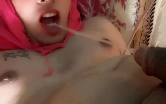 Jasiya: I Drink My Pee Tonight