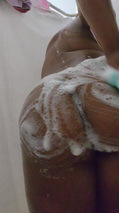 Darlette: Soapy Ass