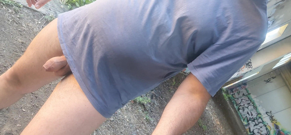 Mirko2589: Walking Naked