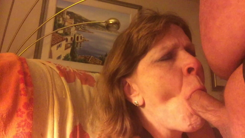 Carmen Angel: Compilația de supt pula retro a bunicuței Carmen 121116fapcomp