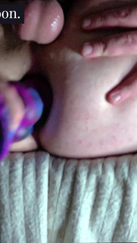 Mainan xxl kasar dubur ternganga