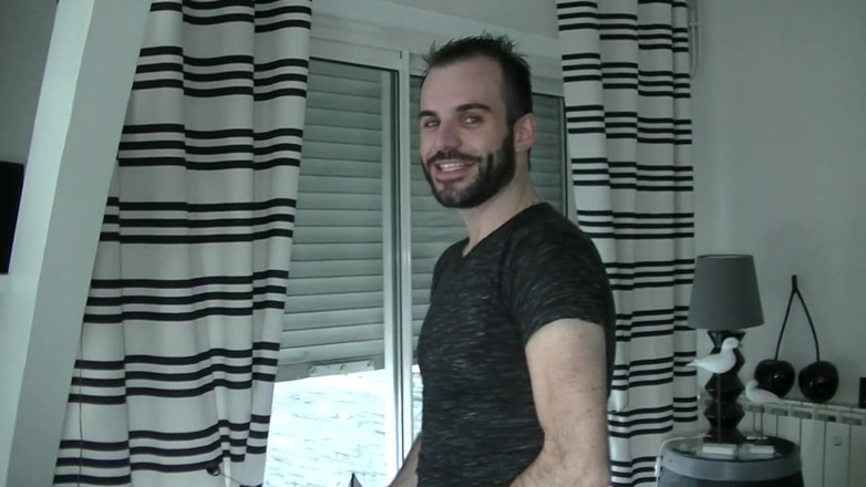 Gaybareback: braindan ka sidhe larke dvara jokastraip men istemaal kiya gaya