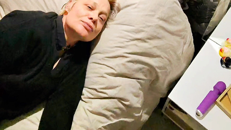 Sofy13: For My Return I'm Getting My Ass Fucked