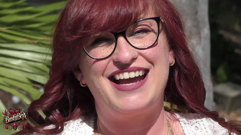Busty Bexx: Casting Couch Slet