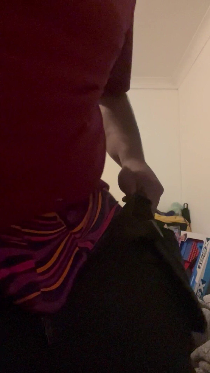 Shaun Cbt: 鸡巴和球束缚与乳头夹和屁股插头