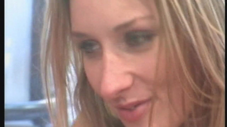 THAGSON MILFS: Dzika blondynka milf tryska orgia w Steamy Kitchen Frenzy