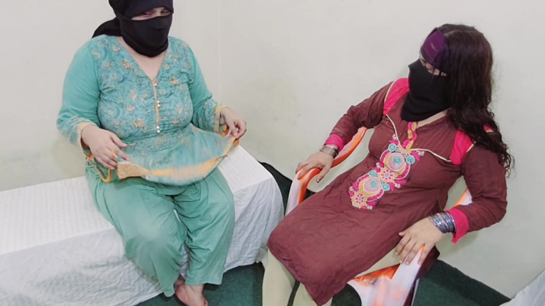 Netu: Awesome 3some Anal Fucking of 2 Indian Muslim Hot Bhabhi's with Dever
