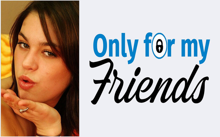 Only for my Friends: Moje přítelkyně 18letá děvka plná vlasů na její kundičce Touží používat...