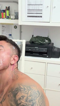Hung Italian stepdaddy Raw Office Facial