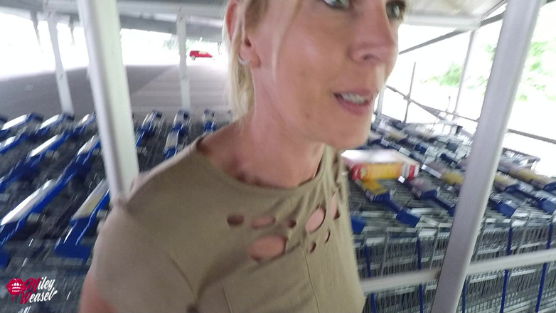 Miley Weasel: Drzé!! Divný chlap mě veřejně šuká do zadku!!