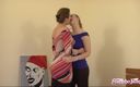 SapphoFilms - By Nikoletta Garian: Prawdziwe całowanie, lizanie i cipki jedzenia lesbijek dziewczyny odcinek 16