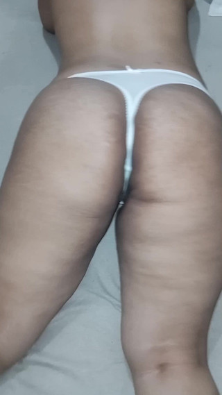 Yasmeen: Ho preso il cazzo in bocca e mi sono divertita...