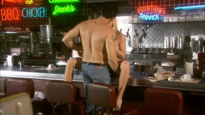 Cryptostudios: Zlobivá blondýnka 20letá kouří a dostane její kundičku zničenou tvrdým ptákem