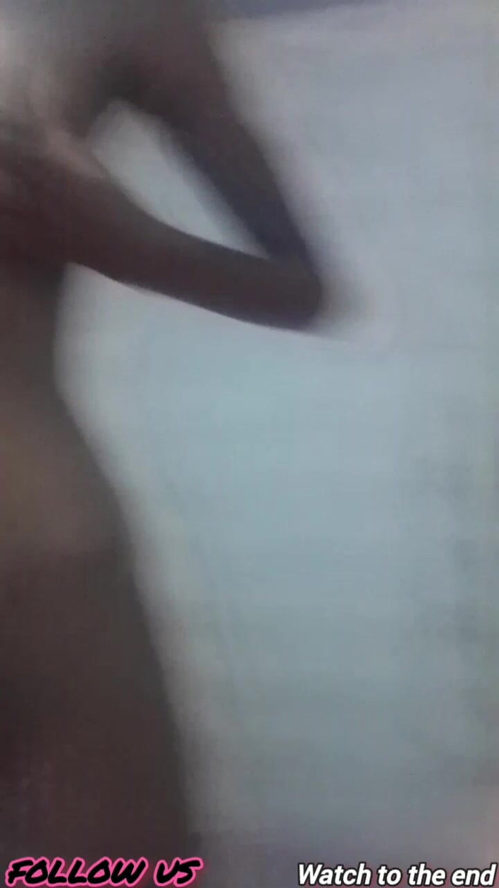 hothouse18xxx: Ayah seksi bermain dengan pantat putri tiri India untuk pemandangan...