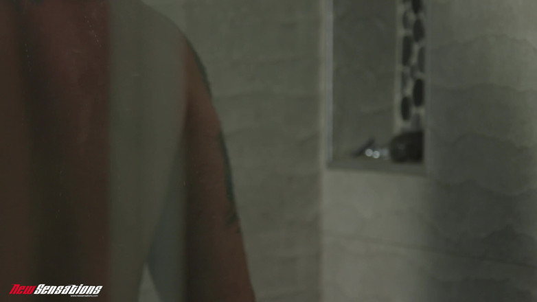 New Sensations: Tiener stiefzus met dikke kont Ashley Red spuit