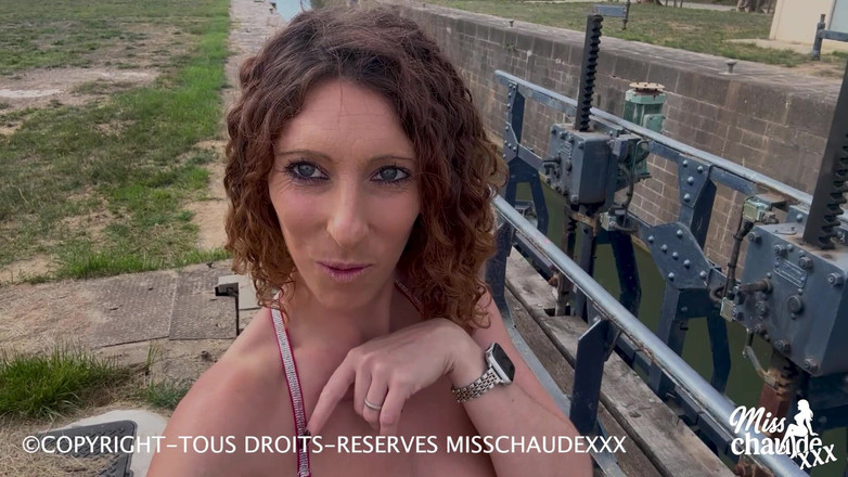 Misschaudexxx: Gösteriş Ve Kilidin Kenarında Sevişmek, Çok Sıcak