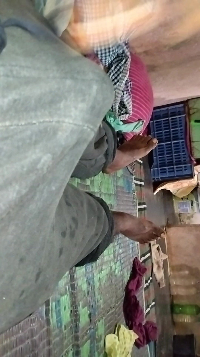 Mg3947731: デシ・バービーはキチェンで激しく犯されました