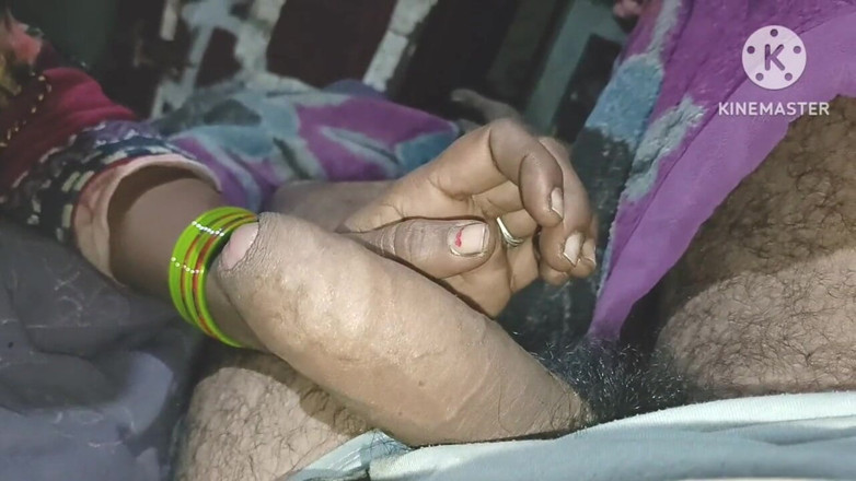 Indian anal: Não consigo encontrar espaço para enviar vídeo desde poucos dias