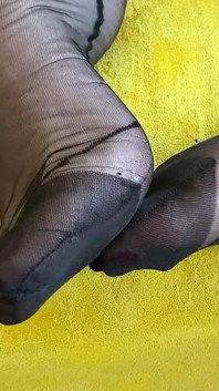 ป้าใส่กางเกงในยืดสีโอซีกับเดรสบางเฉียบ