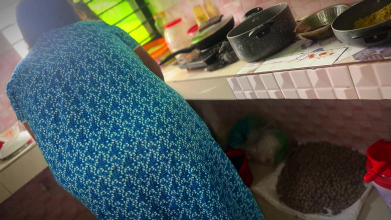 Your Boy's Cum: Sass ko jabardast choda - Hintli desi ateşli Mother_in_law pijamasız yemek...