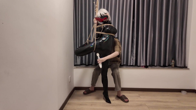 Aisan girl bondage: Hs20 - dívka v kožené bundě byla svázaná a pak disciplinována