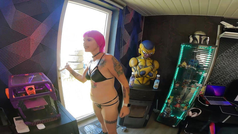 amber_myke: Un străin se uită la mine prin fereastră și ejaculează în gura...