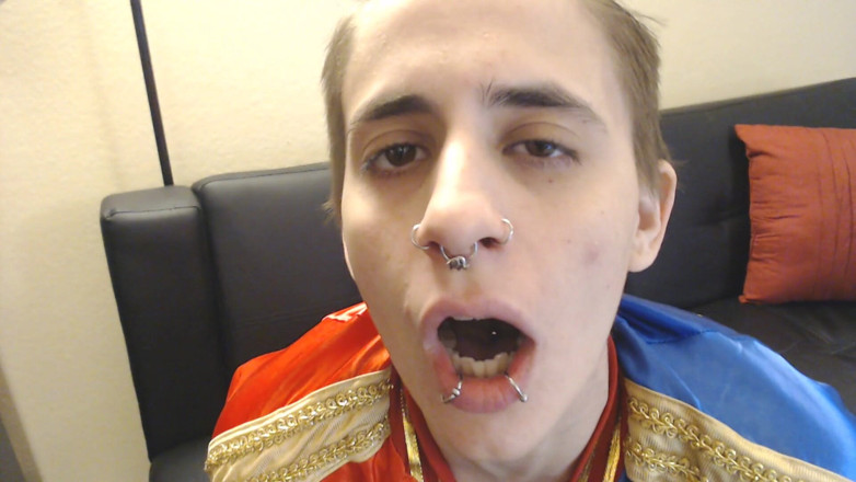 Abby Anna: Harley Quinn neckt