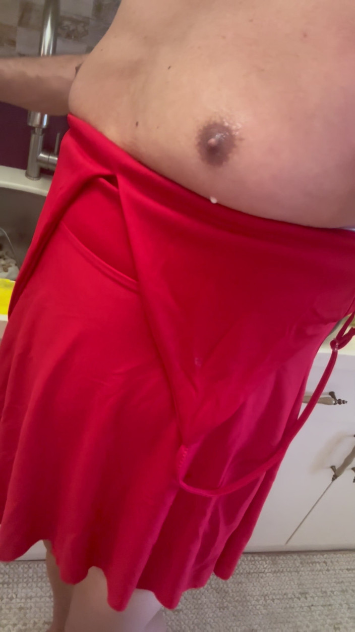 cd_aysemmm: Milch strömt aus meinen brustwarzen! Ich werde zur frau