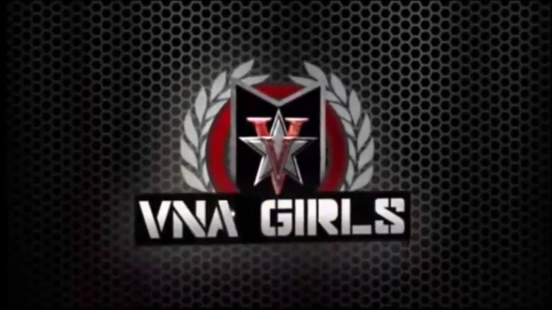 Gabby Quinteros: Mexi-milf Gabby Quinteros jest na kolanach dla dużego kutasa !! Część 2