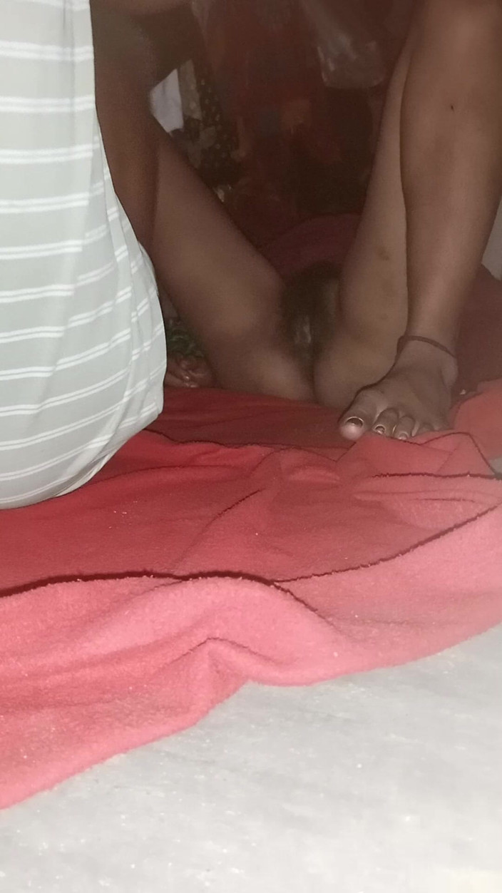 Pede: Desi Sex, I Came at Night and Put Bhabhi to...