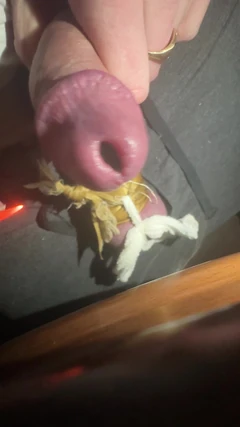 लंड जोरदार धधक रहा है