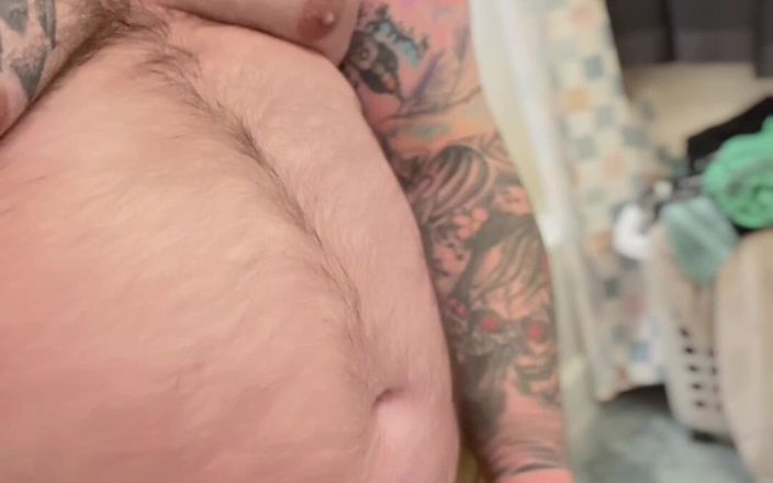 TattedRockerBear: Pre Gaming Beruang Berbulu Bertato