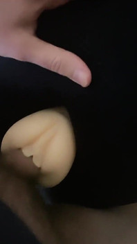 Mainan kongkek dan pancutan mani pada leggins