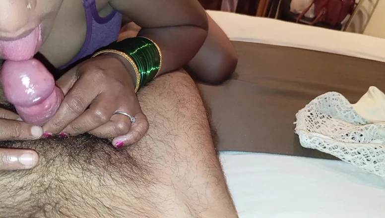 Harder299: Moglie indiana arrapata che soddisfa il marito. Desi Bhabhi Ki...