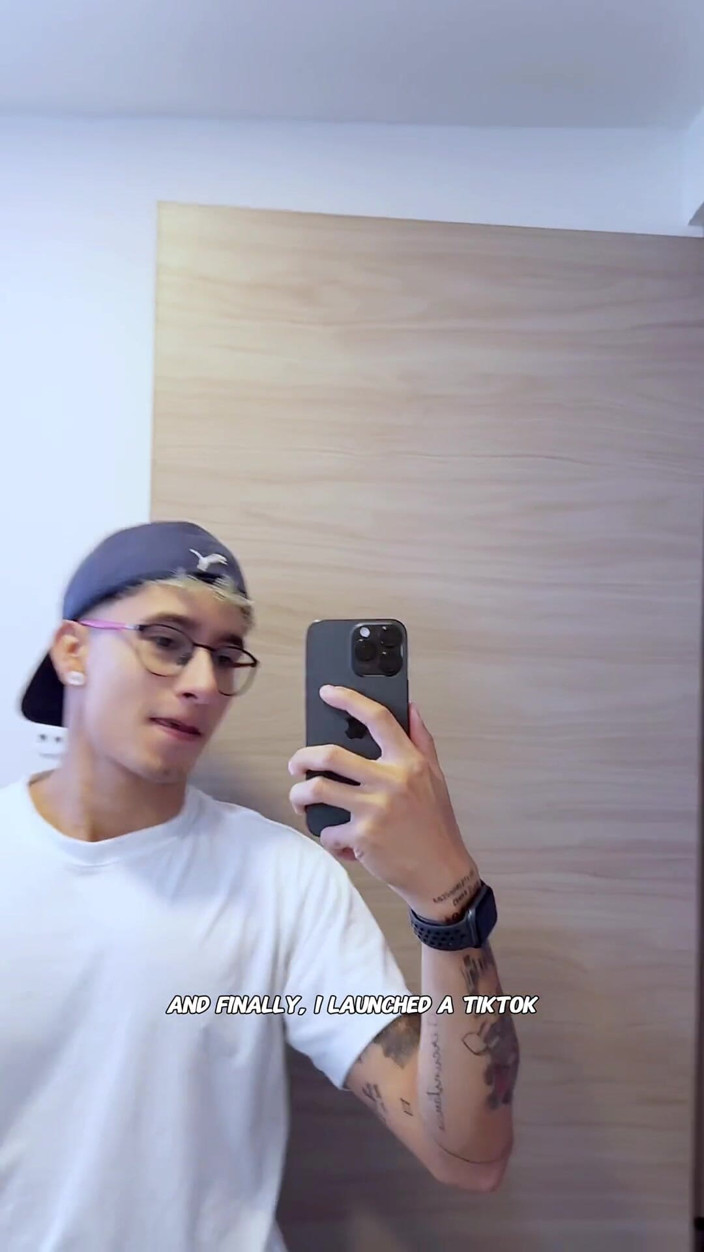 Andcristiann: Videoblog Pajero! Tiktoker Se Deslecha Para Ir Al Spor Salonu