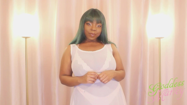 Goddess Marley: Pelayan cantik kulit hitam!