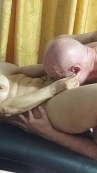 Hot Pussy Dive com Garabas e Olga