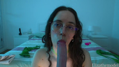 ElizaTheModel: Closeup bj com sons molhados