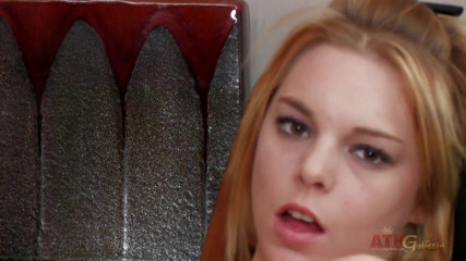 ATKIngdom Fans: Blonde slut pleasure her wet cunt with big toy