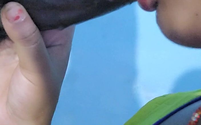 Hindisexvideo: 義理の妹がヒンディー語のオーディオで義兄のペニスにキスをした