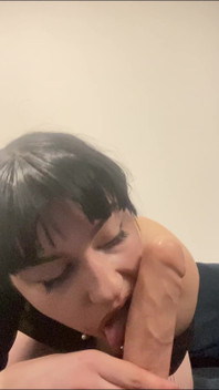 A Working Throat Does a Royal Blowjob and Gets a Dose of Cum!